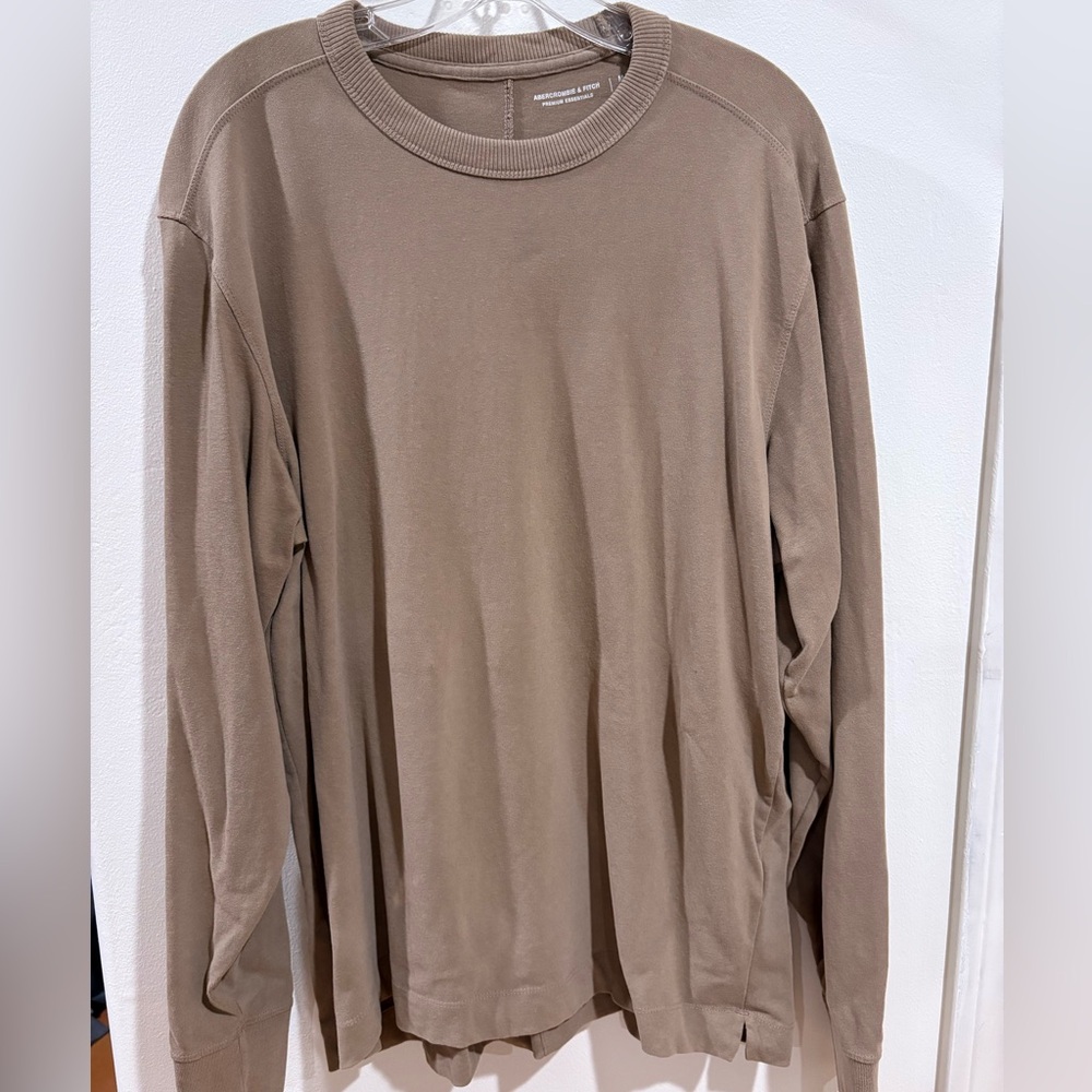 Abercrombie premium long sleeve size M